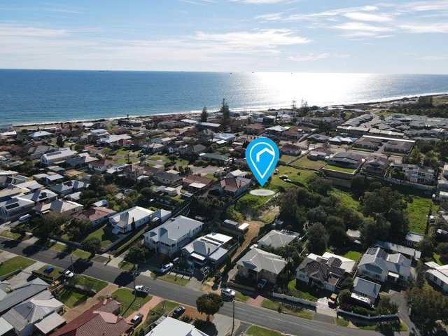 30A Beach Road, WA 6230