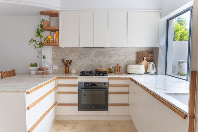 2/11-21 Waterloo Street, NSW 2101