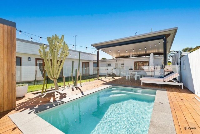 14 Amboina Avenue, QLD 4221