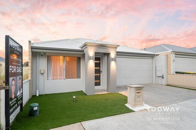 13 Heathcote Rd, WA 6112