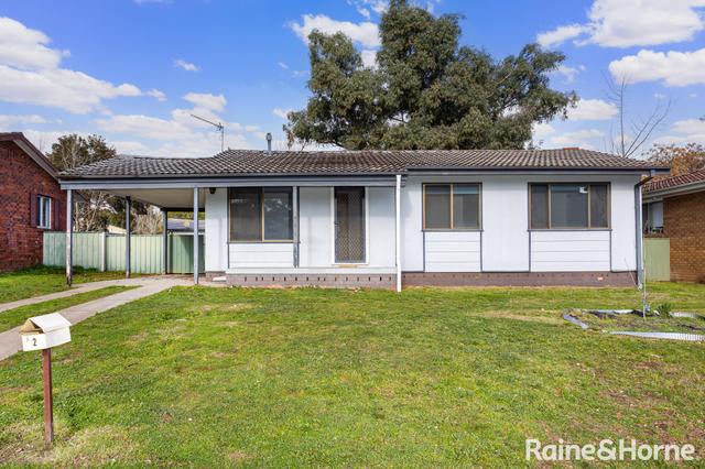 2 Edghill Place, NSW 2650