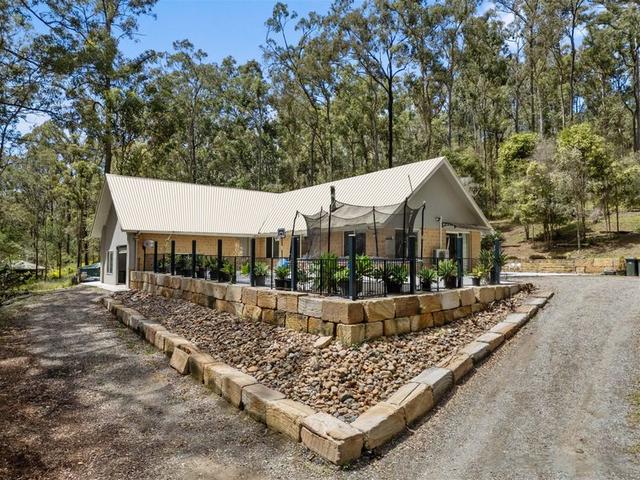 76 Cedar Creek Falls Road Tamborine Mountain, QLD 4272