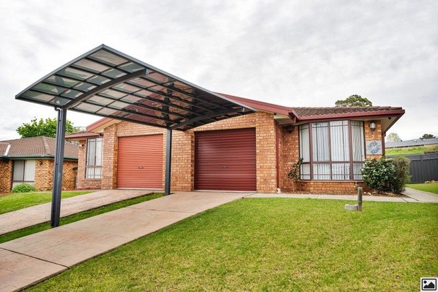 2/72 Cornelian Avenue, NSW 2558