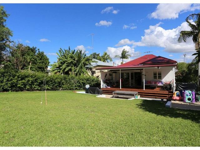 24 Dutton Street, QLD 4102