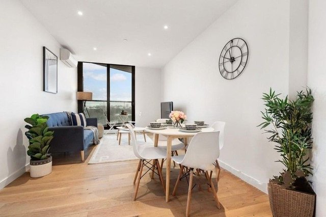 906/77 Queens Road, VIC 3000