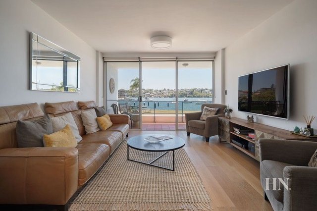 4/90 St Georges Crescent, NSW 2047