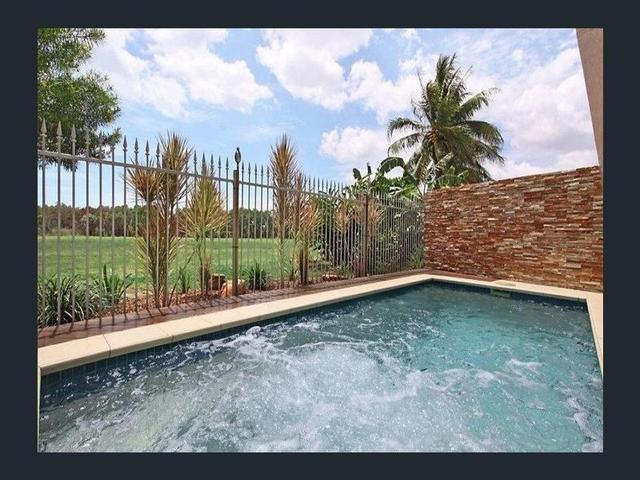 2/15 Bayview Street, NT 0820