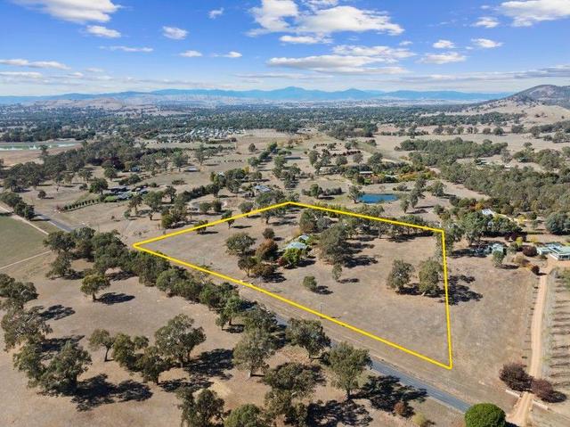 55 Howes Creek Road, VIC 3722