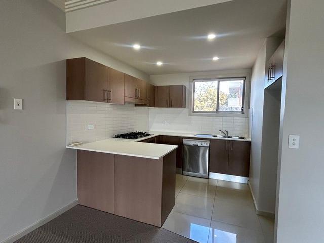 41/3-9 Warby Street, NSW 2560