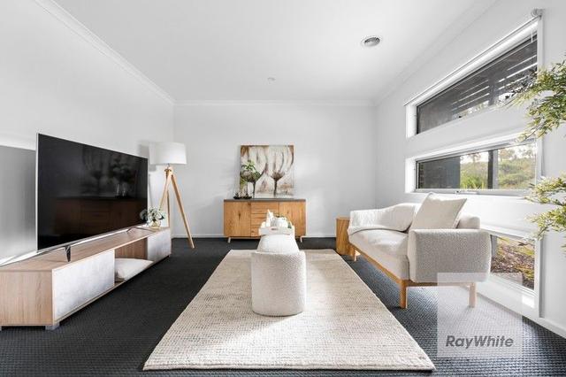 28 Greenhaven Gardens, VIC 3752
