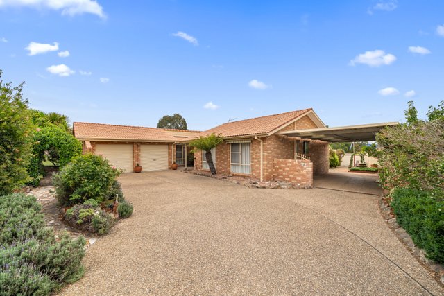 72 Templestowe Avenue, ACT 2906