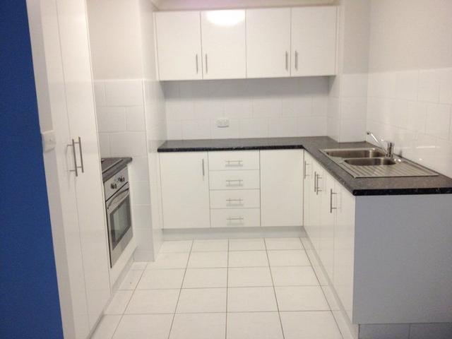 2/232 Lambton Road, NSW 2305