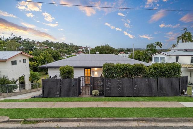 36 Darling St E, QLD 4305