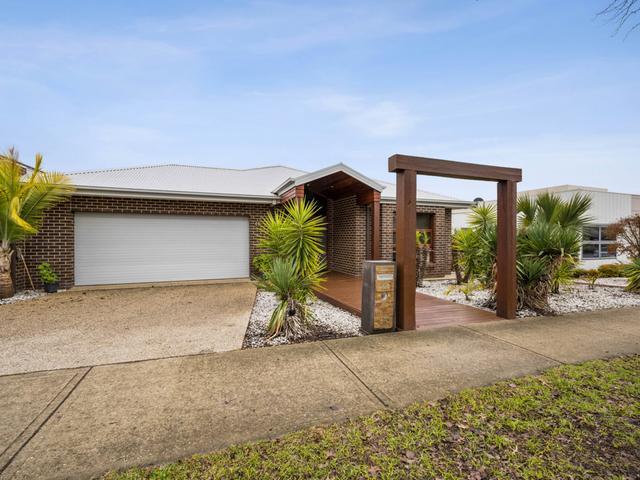 42 Victoria Cross Parade, VIC 3690