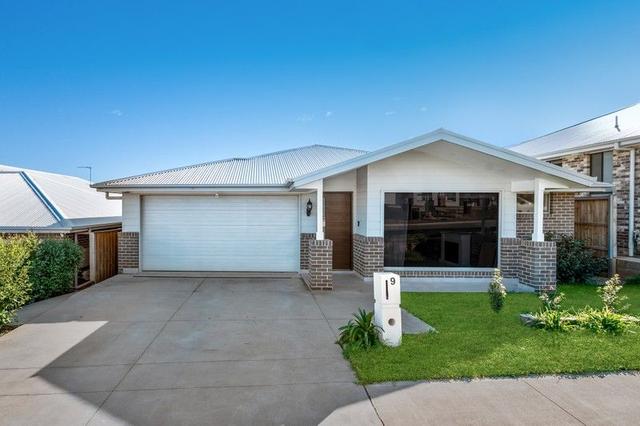 9 Gloaming Street, NSW 2563