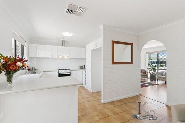 17A Saunders Street, WA 6152