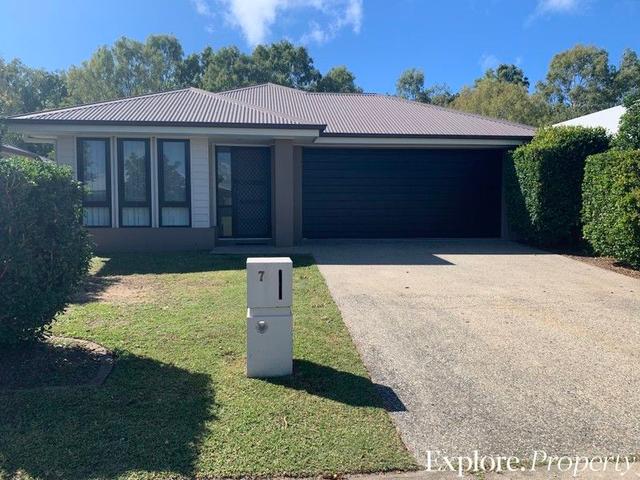 7 Warilla View, QLD 4740