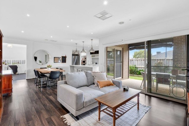 10 Village Green Drive, VIC 3224
