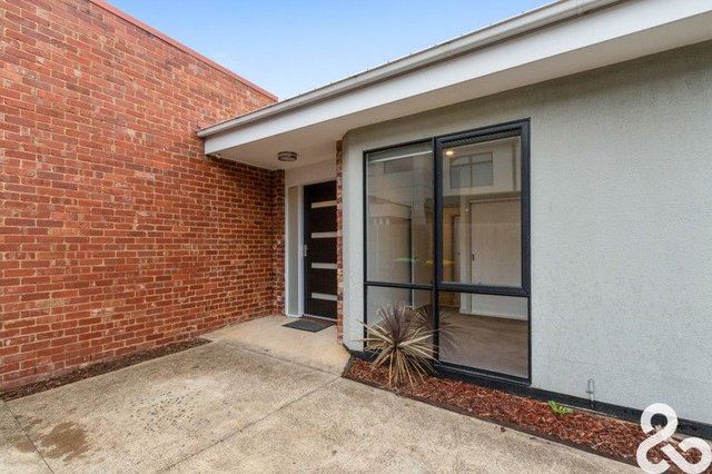 2/4 Boldrewood Parade, VIC 3073