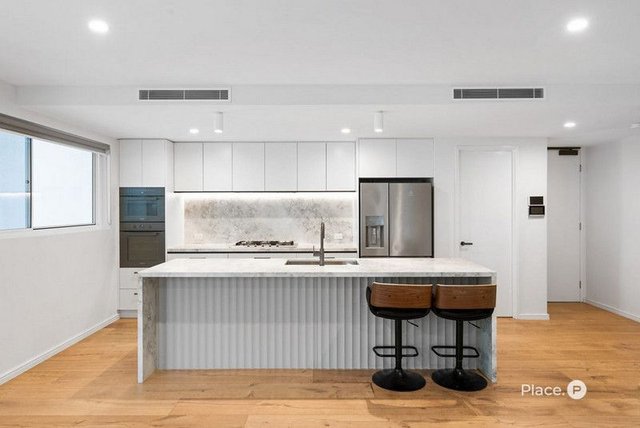 3/8 Carlton Street, QLD 4101