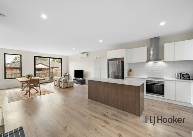 2/5 Allandale Road, VIC 3155