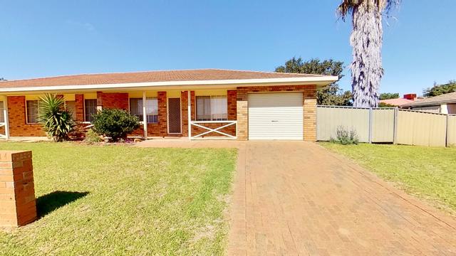 5 Jack William Drive, NSW 2830