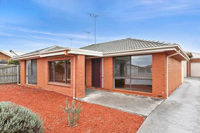 1/3 Nanworen  Crescent, VIC 3215