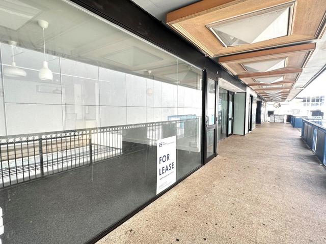 Surfers International, 13/7-9 Trickett Street, Surfers Paradise, QLD 4217 -  Shop & Retail Property For Lease - realcommercial