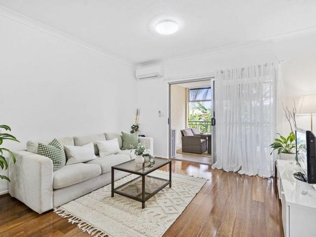 1/298 Cavendish Road, QLD 4151