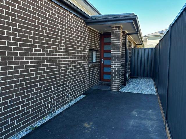 15B Banfield Drive, NSW 2570