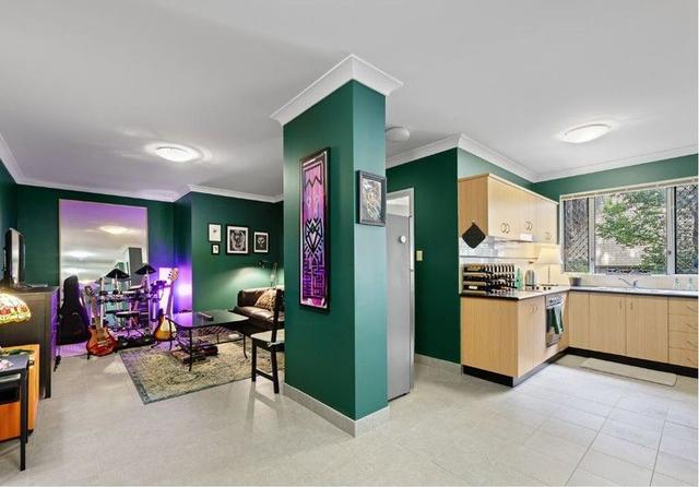 1a/13-17 Myra Road,, NSW 2203