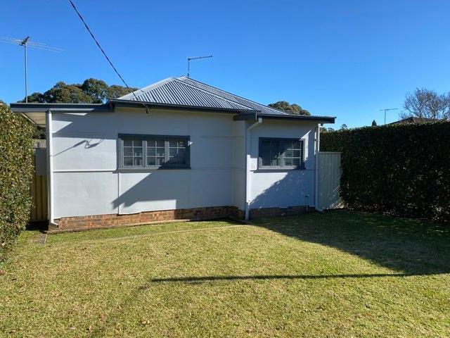 9 Kader Street, NSW 2574