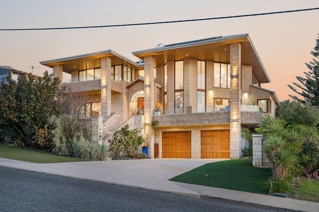 22 Ross Avenue, WA 6020