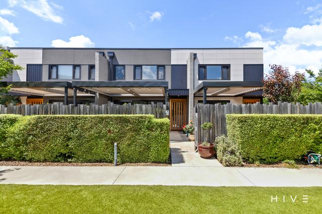 2/16 Holder Street, ACT 2612