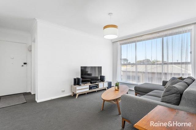 11/90 Roberts Street, VIC 3012
