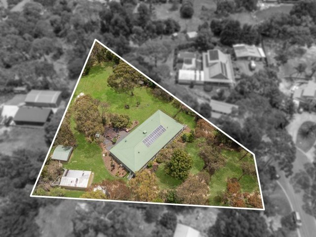 4 Parkside Rise, VIC 3756