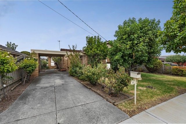 8 Chatsworth Avenue, VIC 3022