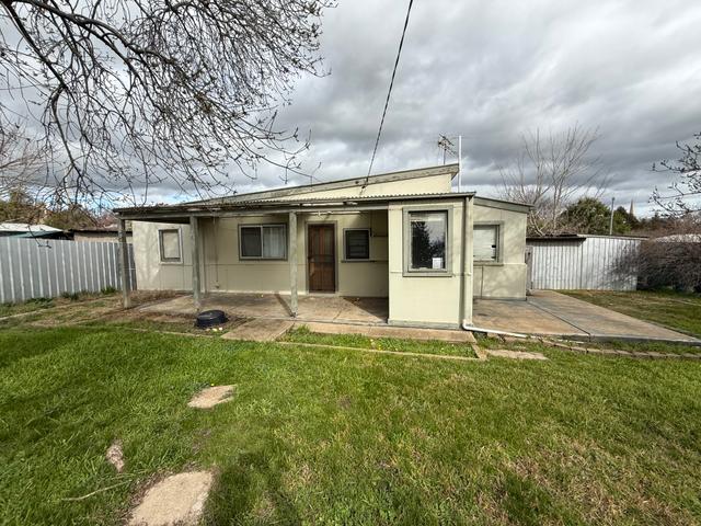 142 Neill Street, NSW 2587