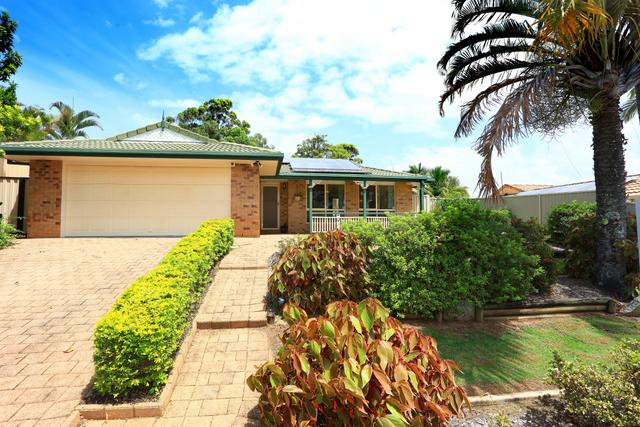 110 Macquarie Avenue, QLD 4214