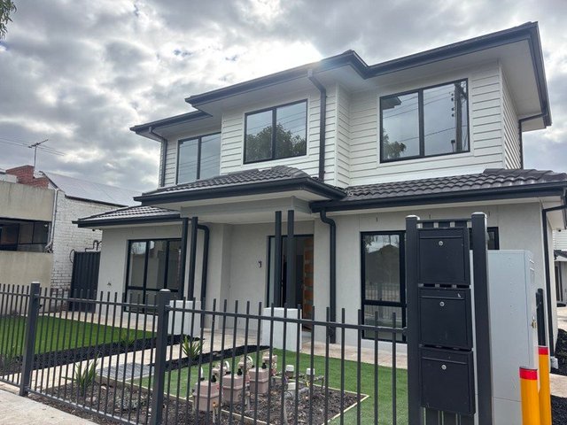 1/220 Forrest Street, VIC 3022