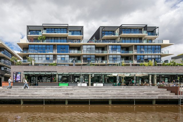 8/27 Eastlake Parade, ACT 2604