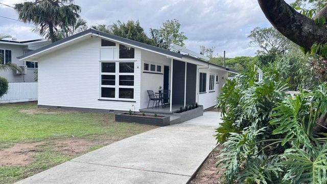 11 Diane Street, QLD 4104