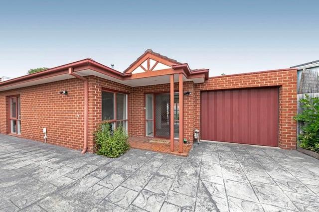 2/62 Lillimur Road, VIC 3204