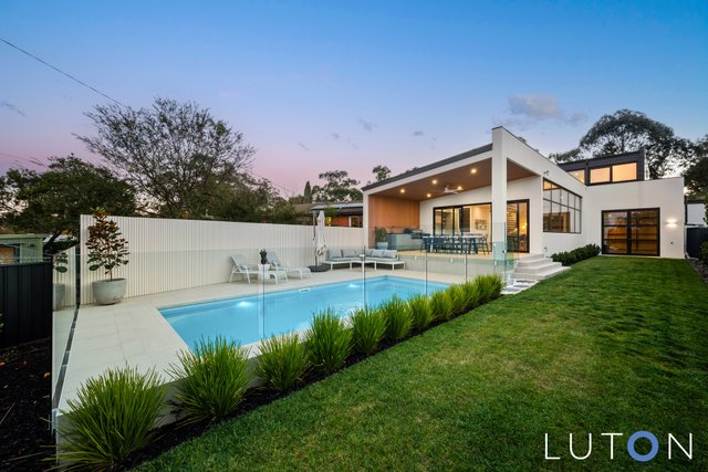 16 Elizabeth Crescent, ACT 2614