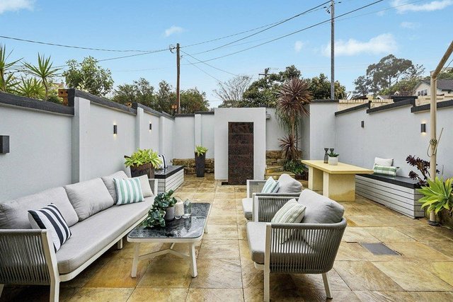 17 Yeo Street, NSW 2089