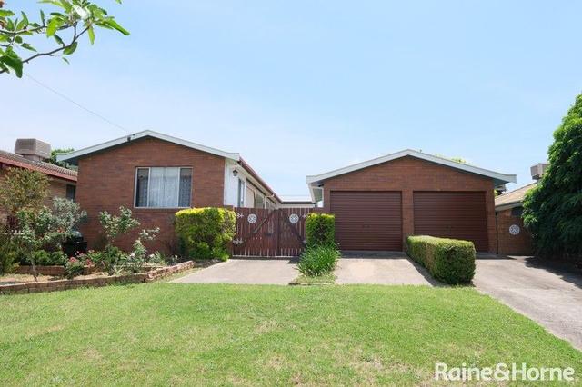 12 Woodland Avenue, NSW 2360
