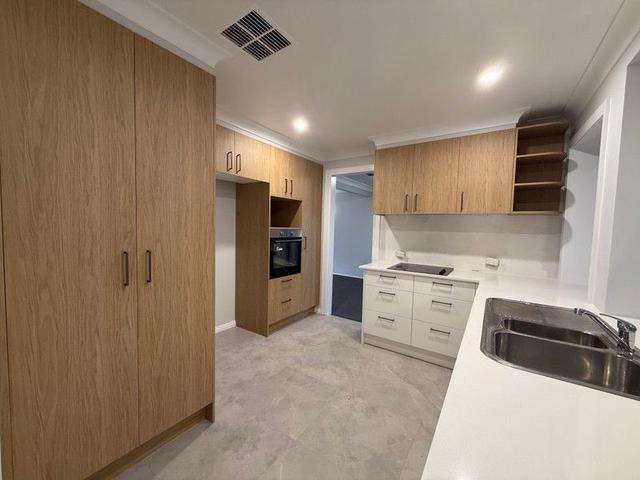 6 Regal Way, NSW 2280