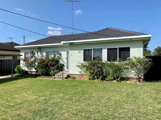 19 Dan Crescent, NSW 2760
