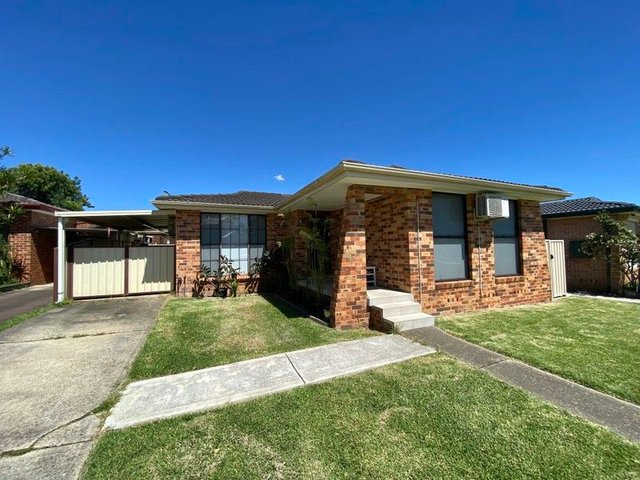 18 Shelley Place, NSW 2164