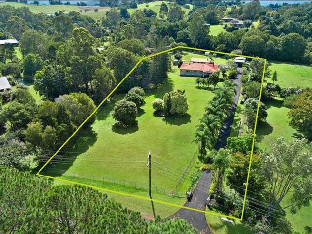 5 Angus Crescent, QLD 4560